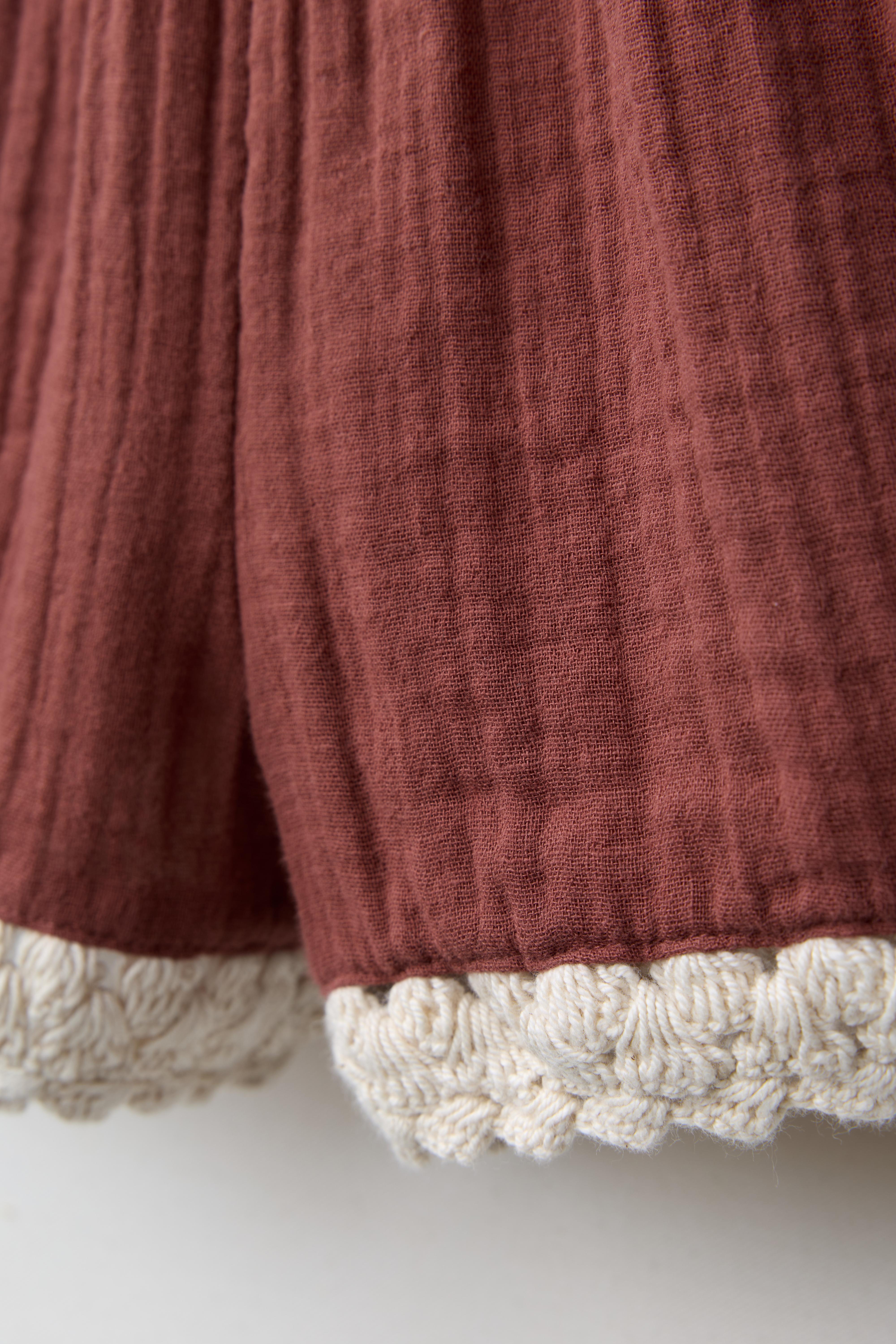MIXED TEXTURE CROCHET SHORTS